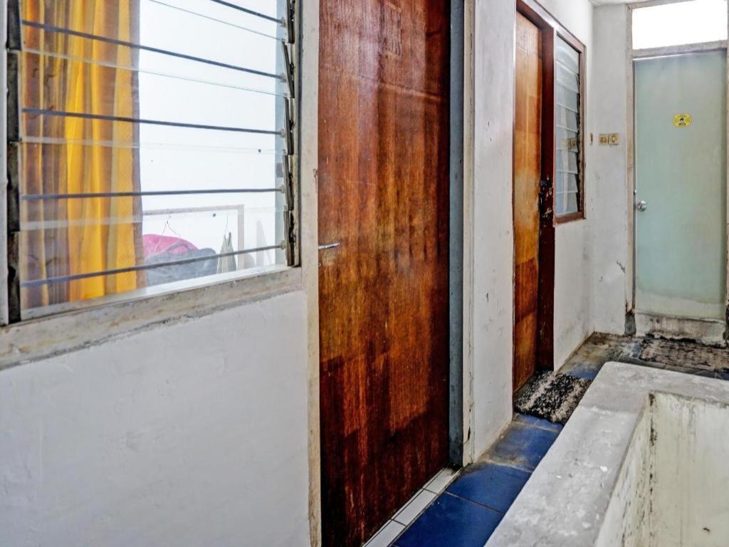 Spot On 92652 Meir E-Homestay 2 Surabaya Exterior photo